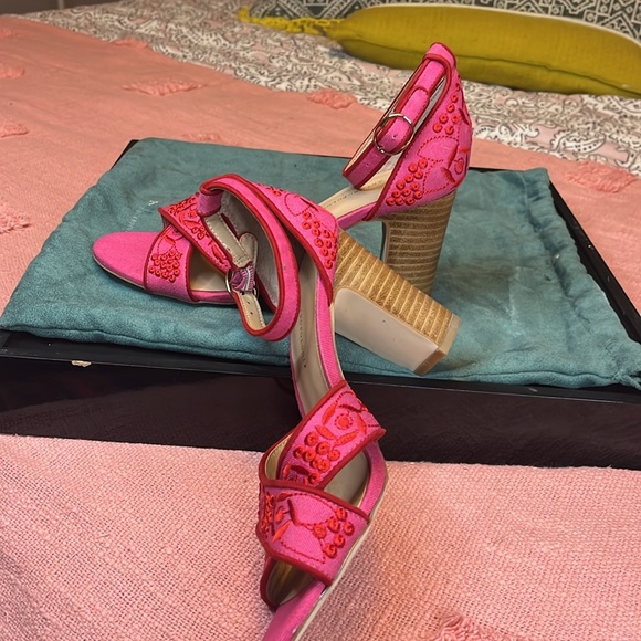 A by Anthropologie pink strappy heals size 7.5 us - Picture 8 of 8